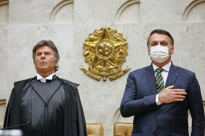 El presidente del Supremo Tribunal de Brasil, el magistrado Luiz Fux, junto al presidente de Brasil, Jair Bolsonaro, el pasado febrero.