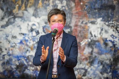 La alcaldesa de Bogotá agita la xenofobia al proponer un comando especial contra migrantes criminales