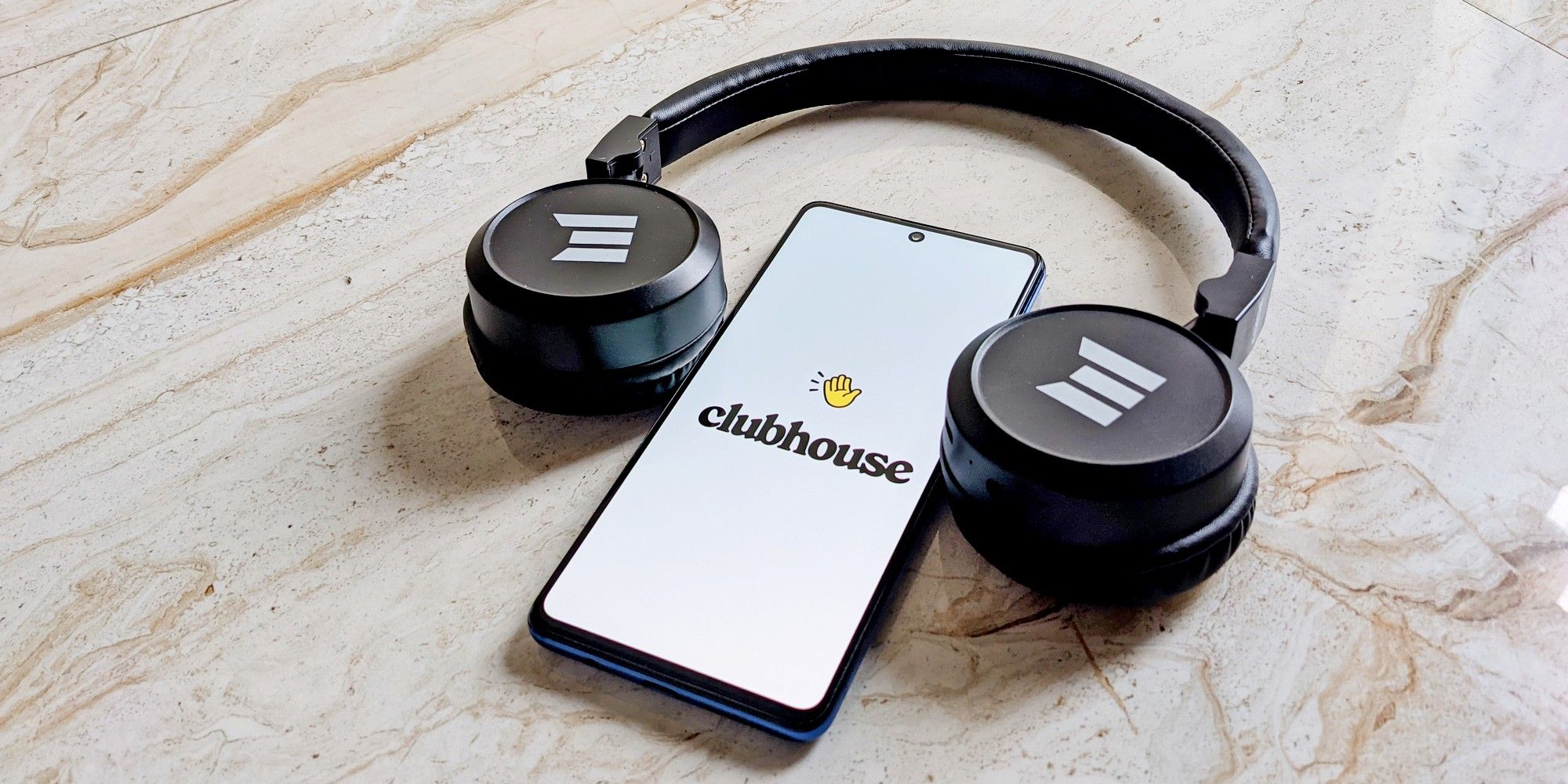 La casa club trae audio espacial a las salas de chat.  ¿Cómo eleva la sensación de la sala de chat?