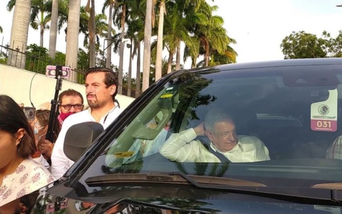 La crónica del día en que retuvieron al presidente AMLO: “Me respetan y luego hablamos”