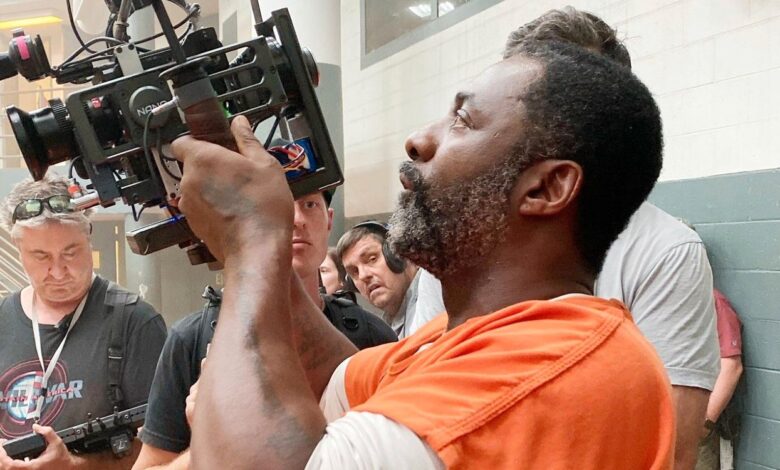 La imagen de BTS de Suicide Squad muestra a Idris Elba filmando una escena