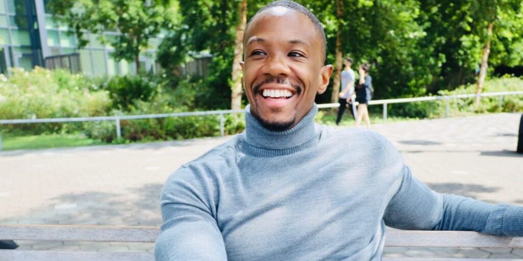 Licenciatura en el paraíso: la edad, el trabajo, Instagram y más de Riley Christian