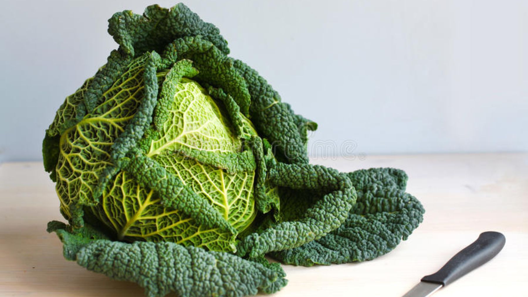 Los alimentos que te producen flatulencias con mal olor