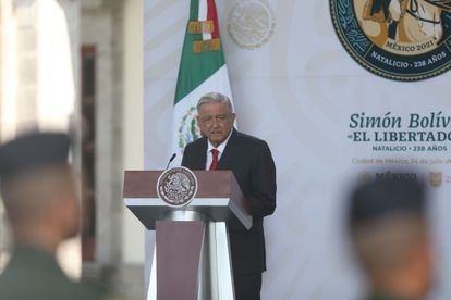 El presidente de México, Andrés Manuel López Obrador, en la celebración del natalicio de Simón Bolívar, en la Ciudad de México.