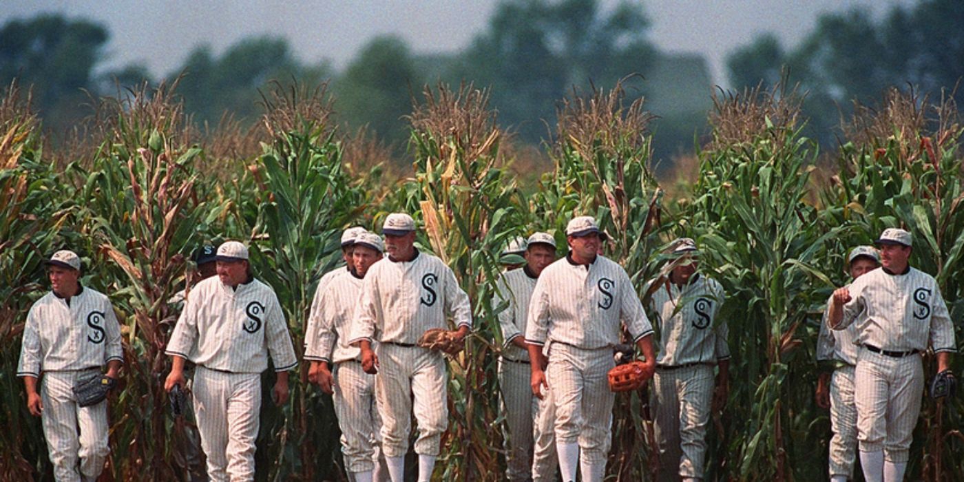Serie Field Of Dreams procedente de The Good Place Creator