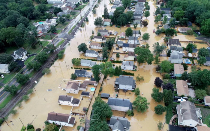Tormenta tropical ‘Henri’ toca tierra en Rhode Island, EU