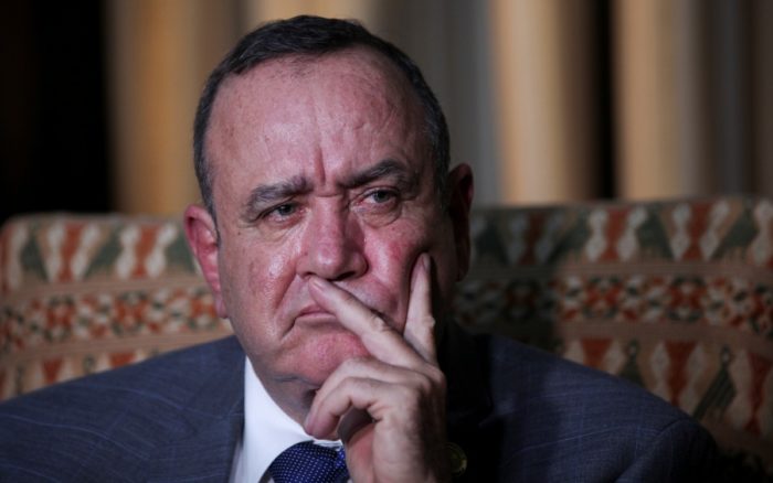 Fiscalía de Guatemala inicia investigación sobre supuestos sobornos a presidente Giammattei