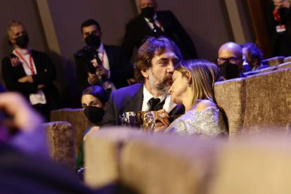 Javier Bardem y Penélope Cruz, en la ceremonia de clausura tras ganar la actriz la Copa Volpi.