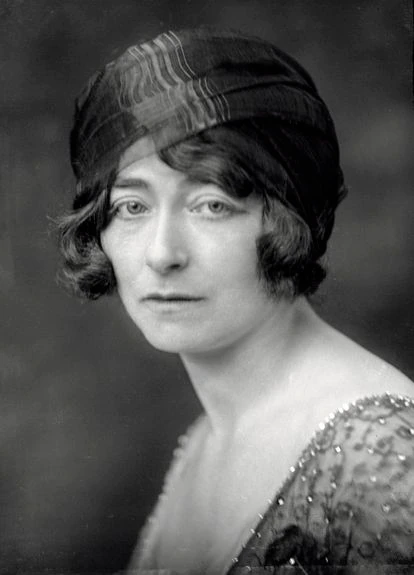 La irlandesa Eileen Gray en un retrato de 1914.