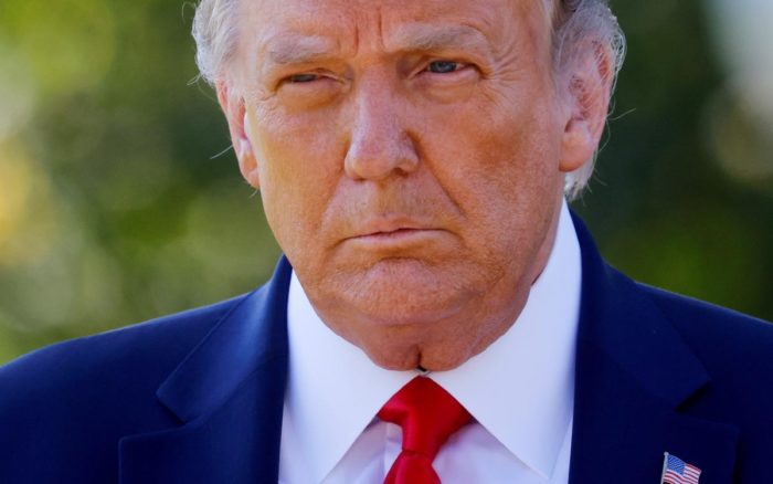 Trump no logra parar demanda por difamación de mujer que lo acusó de agresión sexual