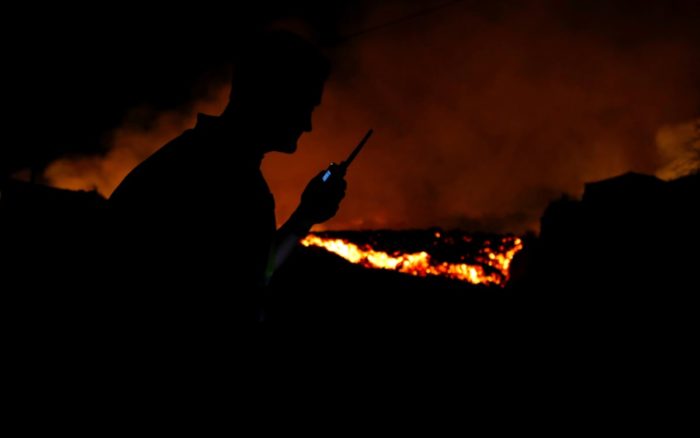 Más de 5 mil personas desalojadas por erupción del volcán de Cumbre Vieja en la isla canaria de La Palma | Videos