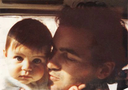 El cantante con su hija Penélope.