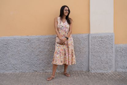 Sheyma Mohamed vivía en Tenerife, pero sus padres son de Melilla. Imparte talleres en la ludoteca del monte, en el centro de menores y en colegios de la ciudad. “He visto de cerca las necesidades de los niños. Siempre me ha gustado hacer cosas en barrios periféricos, donde las condiciones son más complicadas”, asegura.