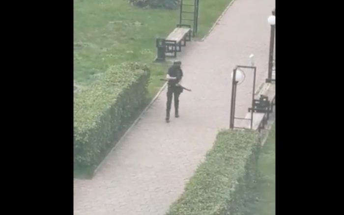 Al menos 6 muertos deja tiroteo en universidad de Rusia | Videos