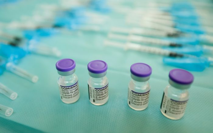 OPS elige a Argentina y Brasil para desarrollar y fabricar vacunas de ARNm contra Covid-19