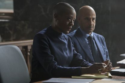 T'Nia Miller y Stanley Tucci en el cuarto episodio 'La Fortuna'.