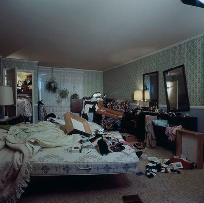 Un profesional debe siempre plegarse a los gustos y concepciones del cliente: no se trata de meterse en la casa y en la vida de otra persona para hacer las cosas a tu manera, sino de servir a los demás.