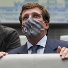 07-09-2021 El alcalde de Madrid, José Luis Martínez-Almeida durante la sesión extraordinaria y urgente en el Palacio de Cibeles, sede del Ayuntamiento de Madrid, a 7 de septiembre de 2021, en Madrid (España). El Grupo Mixto, a integrar por los cuatro ediles escindidos de Más Madrid y reunidos en la estrategia Recupera Madrid, se constituye formalmente esta tarde con este Pleno extraordinario por el que se le dará entrada en las comisiones. Tras la decisión judicial adoptada ayer que levantó la suspensión cautelarísima del grupo, el mixto echa a andar este martes con la habilitación para que puedan participar en las comisiones del Ayuntamiento.
POLITICA 
Alejandro Martínez Vélez - Europa Press
