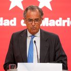 El consejero de Educación, Universidades, Ciencia y portavoz de la Comunidad de Madrid,  Enrique Ossorio, comparece en rueda de prensa tras la reunión del Consejo de Gobierno de la Comunidad de Madrid, a 7 de julio de 2021, en Madrid, (España). En su intervención, Ossorio ha informado de la aprobación del Proyecto de Ley Maestra de Libertad Educativa de la Comunidad de Madrid para que el texto pueda ser remitido a la Asamblea de Madrid e iniciar el debate previo a su entrada en vigor. Esta ley tiene como objetivo garantizar la igualdad de oportunidades, avalar el derecho a recibir las enseñanzas en castellano, confirmar la pluralidad de la oferta educativa y fomentar la excelencia académica, asegurando la transparencia informativa en todos los procesos, según ha señalado.
07 JULIO 2021;OSSORIO;LEY MAESTRA;MADRID
A. Pérez Meca / Europa Press
07/07/2021