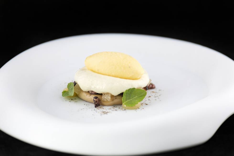 Chocolate Orelys, helado de mandarina y yuzu, uno de los postres de El Rincón de Juan Carlos.