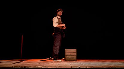 Un momento de la obra 'Una noche sin luna', de Juan Diego Botto. 