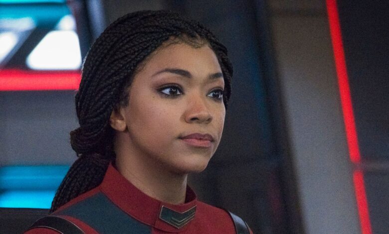 La imagen de la temporada 4 de Star Trek Discovery revela una nueva imagen de Burnham al mando