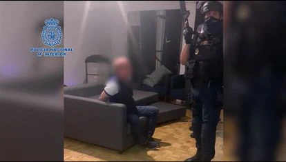 Hugo 'El Pollo' Carvajal, custodiado por la Policía Nacional tras su detención en Madrid el pasado 9 de septiembre