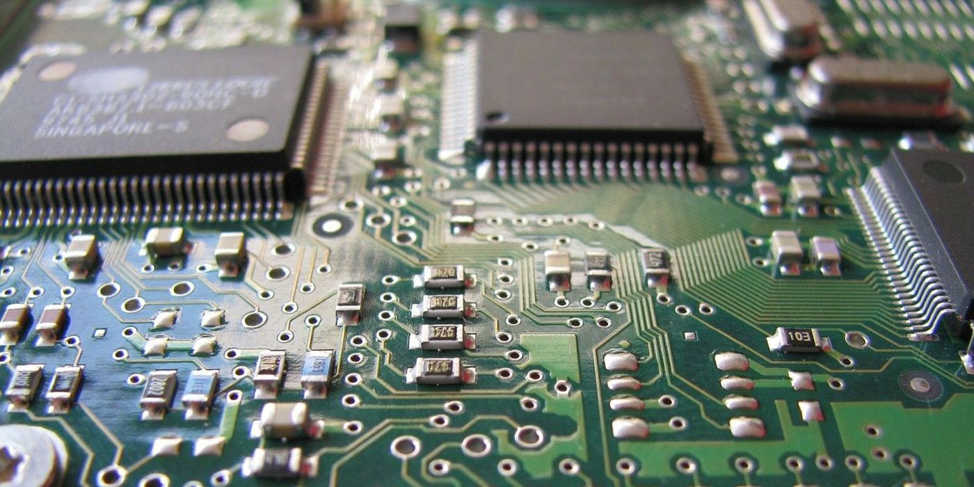 Por qué los teléfonos y otros dispositivos podrían costarle más en 2022