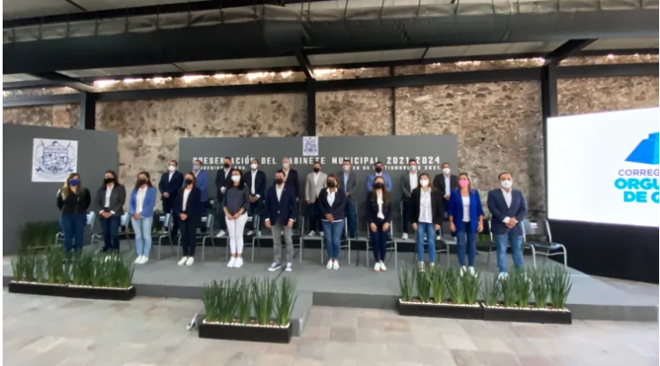 Roberto Sosa presenta gabinete municipal de Corregidora, trienio 2021-2024, aquí lista de nuevos funcionarios