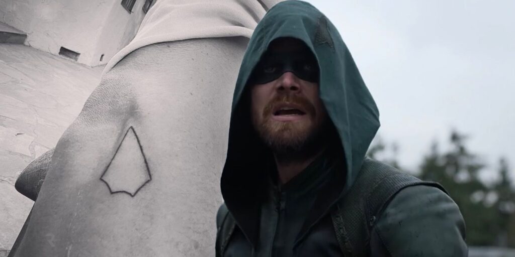 Stephen Amell comparte una sincera serie de tatuajes de flechas para recordar