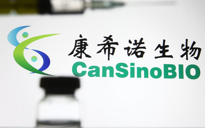 Vacuna Cansino, en dosis más bajas, es segura para los niños: estudio