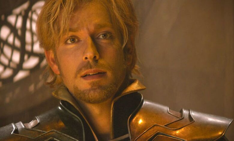 Zachary Levi recuerda haber salido de la primera película de Thor y regresar a Dark World