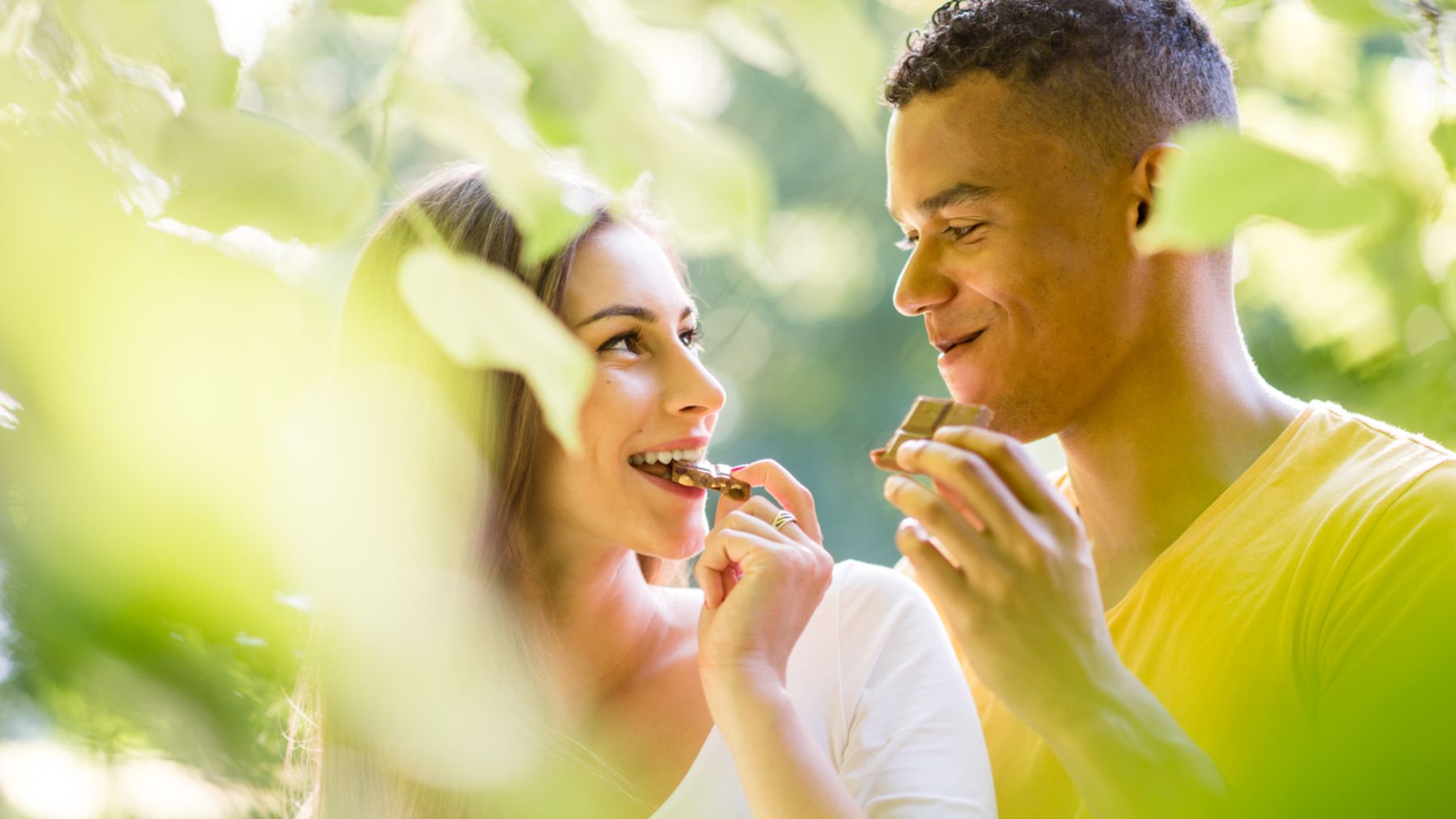 ¿Cómo funciona el sistema de recompensa del cerebro y cómo se activa?