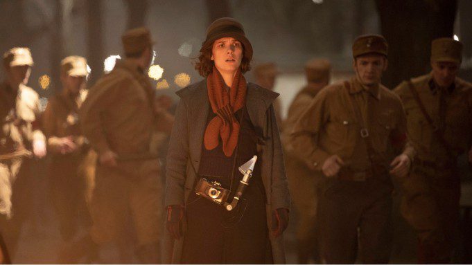 Liv Lisa Fries Babylon Berlín Primer vistazo