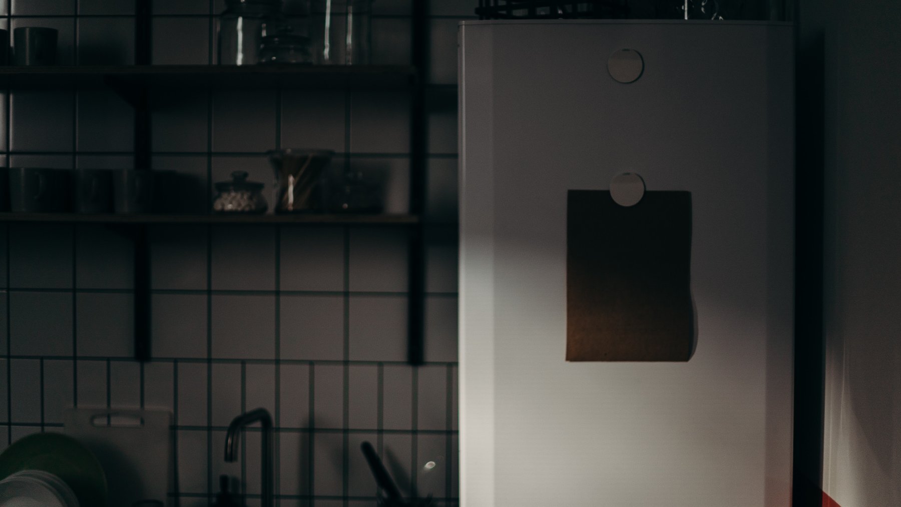 ¿Por qué nos da hambre por la noche y cómo evitarlo?