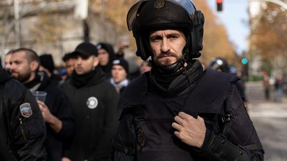 Raúl Arevalo en la serie Antidisturbios.