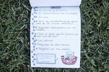 La libreta en la que Haidar anota los recuerdos que luego lleva a su novela.