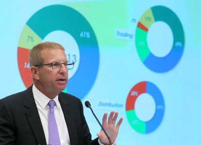 Bruce Rockowitz en una conferencia de prensa en Wan Chai el 13 de agosto de 2013.