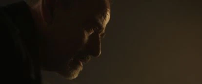 Eduard Fernández, en un fotograma de ‘La broma’ de Rodrigo Cortés.