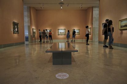El Museo Thyssen-Bornemisza recibe una media de 2.800 visitantes diarios, y en sus salas es obligatorio el uso de la mascarilla.