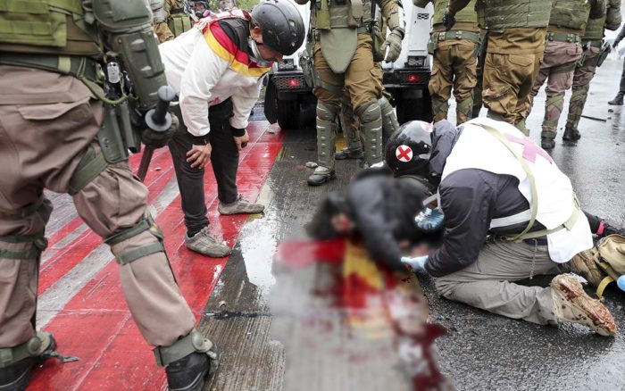 Muere una mujer tras ser herida en la marcha de la resistencia indígena en Santiago de Chile