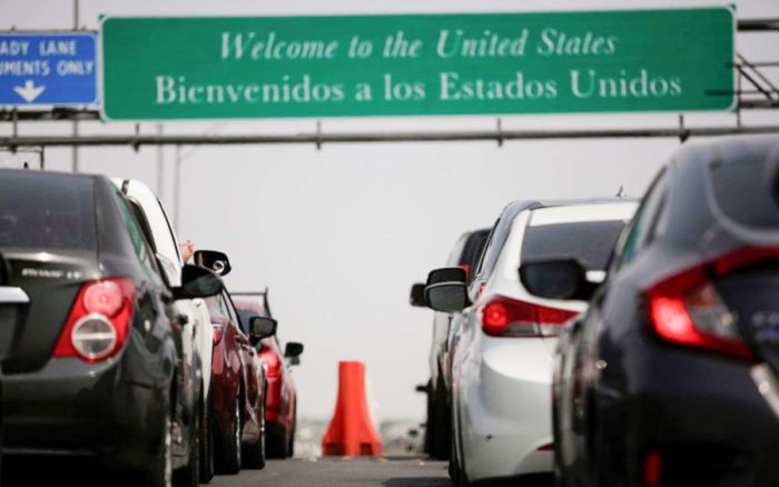 EU reabrirá en noviembre sus fronteras terrestres con México y Canadá para los vacunados