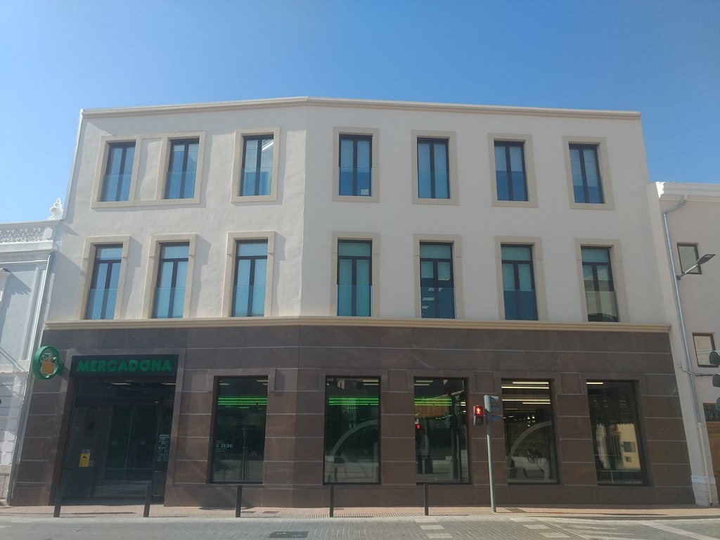 Mercadona le hace la competencia a las mejores marcas de cosméticos con un producto que cuesta 2 euros