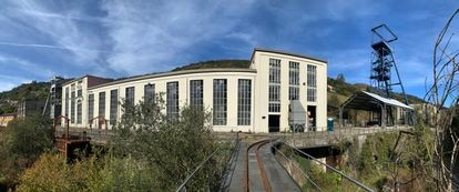 Vista exterior del Pozo Santa Bárbara en Mieres, reconvertido en centro de arte contemporáneo. 