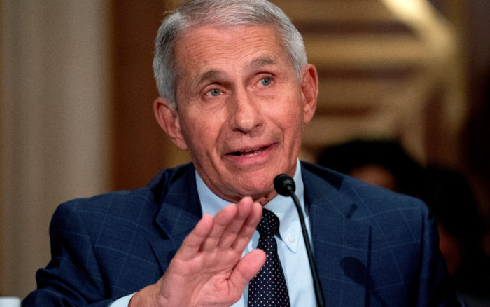 Se pueden mezclar y combinar refuerzos anti-Covid, pero se recomienda vacuna original: Fauci