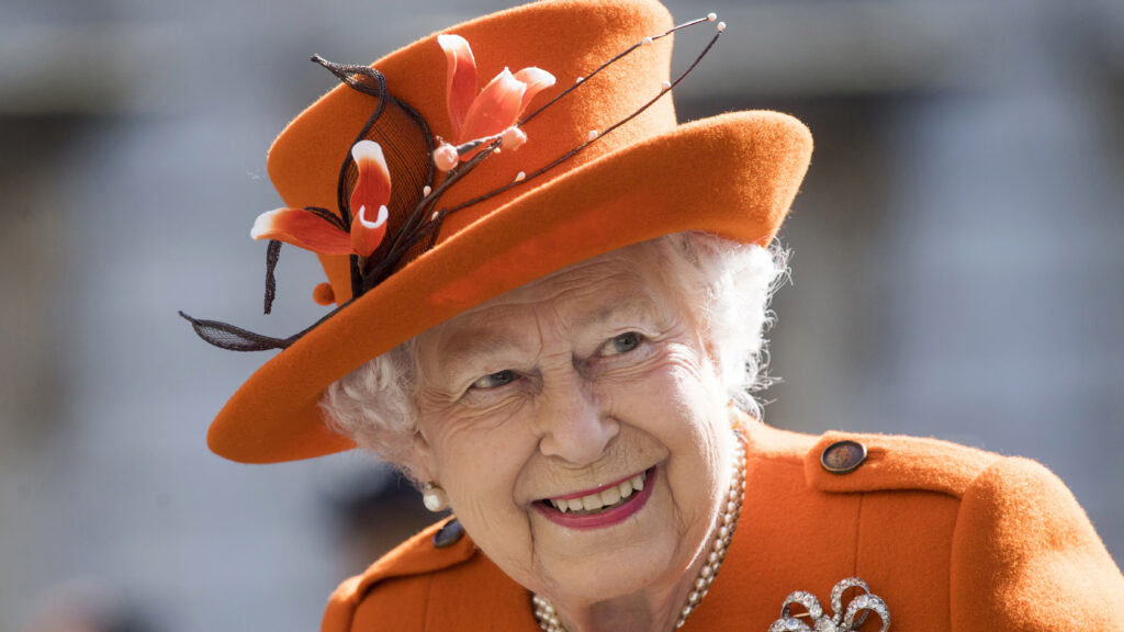 Por recomendación médica, Isabel II tendrá que descansar al menos dos semanas más