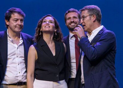 Fernández Mañueco, Ayuso, Casado y Feijoó, durante la convención del PP celebrada en Valencia, este sábado. 