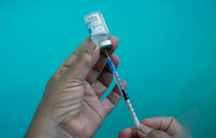 Valneva dice que su vacuna contra Covid-19 muestra protección similar a AstraZeneca y menos efectos secundarios