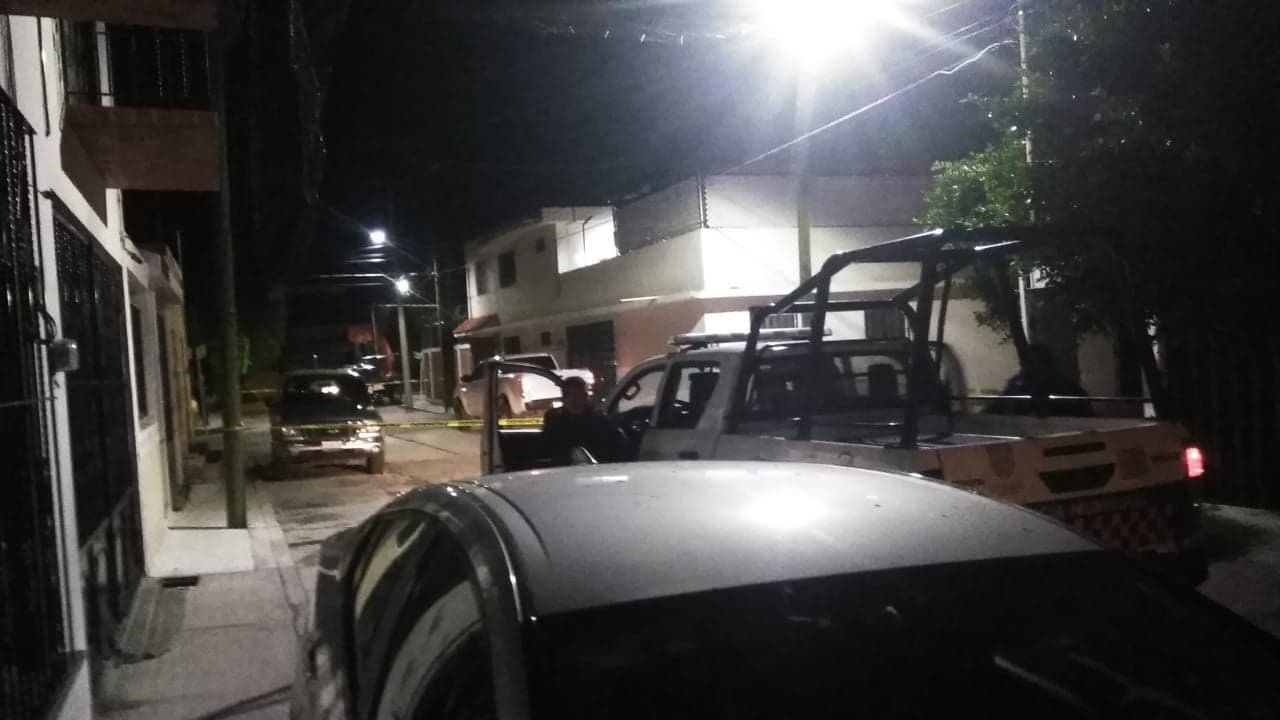 Detienen a dos sujetos tras persecución, aventaban balazos al aire e iban ebrios, en San Juan del Río