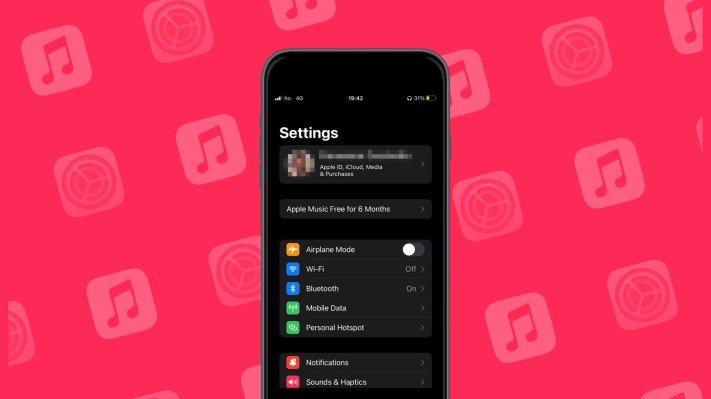 El CEO de Epic Games, Tim Sweeney, critica a Apple por promocionar sus servicios en la pantalla de configuración del iPhone